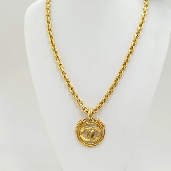 CHANEL CC Logo Round Pendant Necklace 32" Gold Tone 94P Auth w/Box #20240-3 - Picture 2 of 9